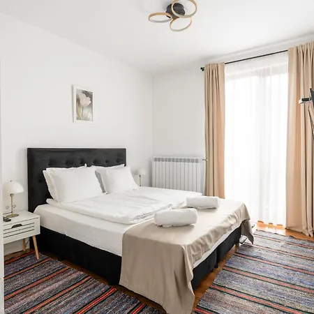 House Ema 2 شقة بانسكو