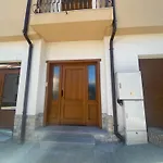 House Ema 2 *