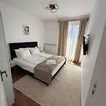 House Ema 2 Апартамент *