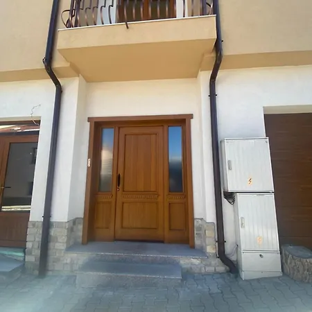 House Ema 2 *